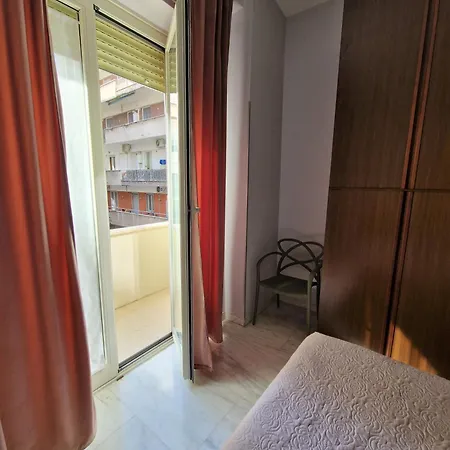 Incantevole Nel Parco Dell'aniene! Apartment Rom